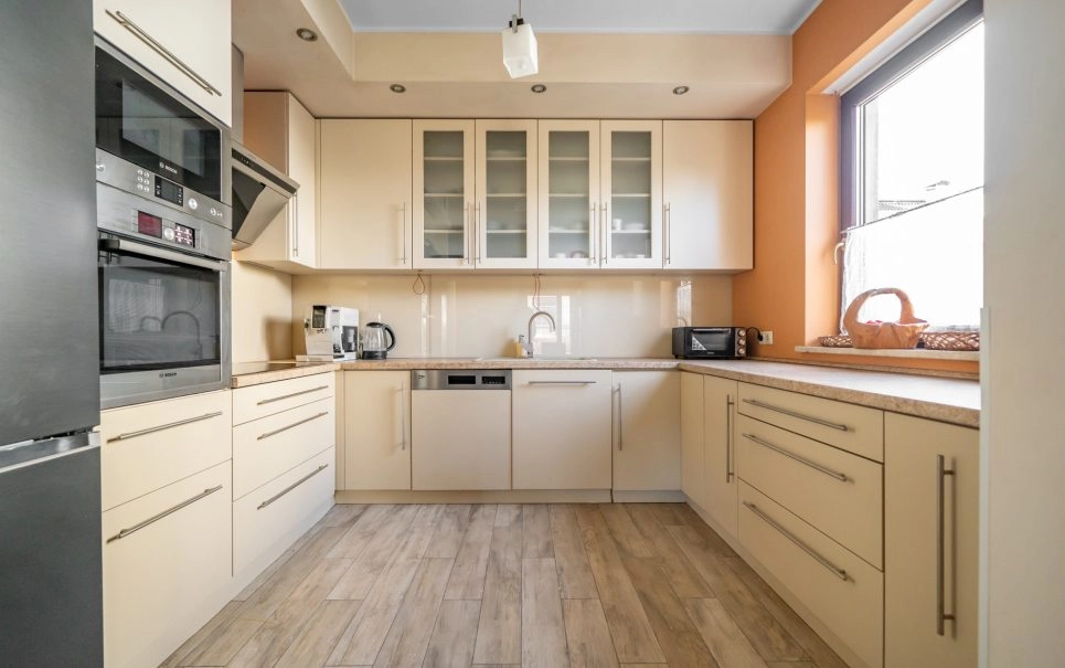 Luksusowy ,narożny dom szeregowy + 110 m2 ogrodu!