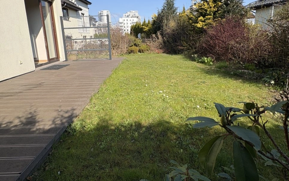 Luksusowy ,narożny dom szeregowy + 110 m2 ogrodu!